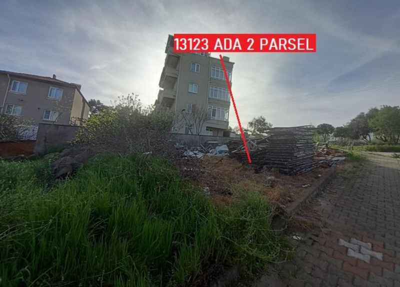 BALIKESİR ALTIEYLÜL'DE 24 M2 KONUT İMARLI SATILIK HİSSELİ ARSA